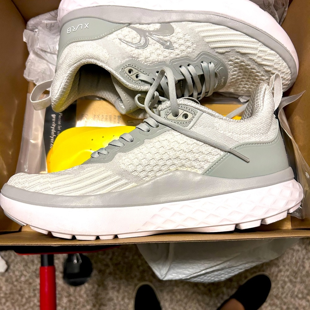Woman’s size 8.5